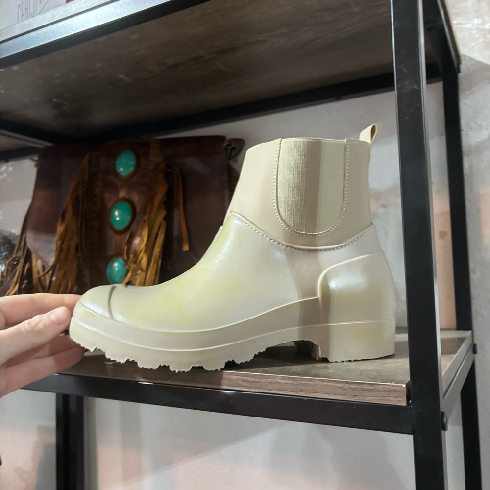 Free people rubber boots NWT size 9